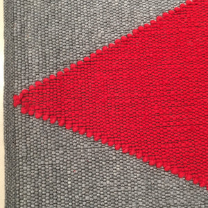 Orlando Triangle Design Grey Red